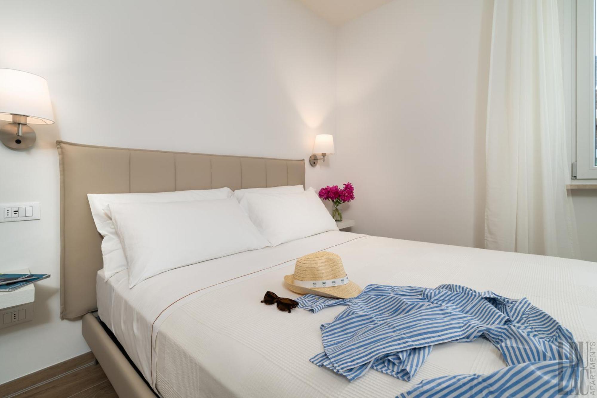 Belle Maison - Du Lac Apartments 시르미오네 외부 사진